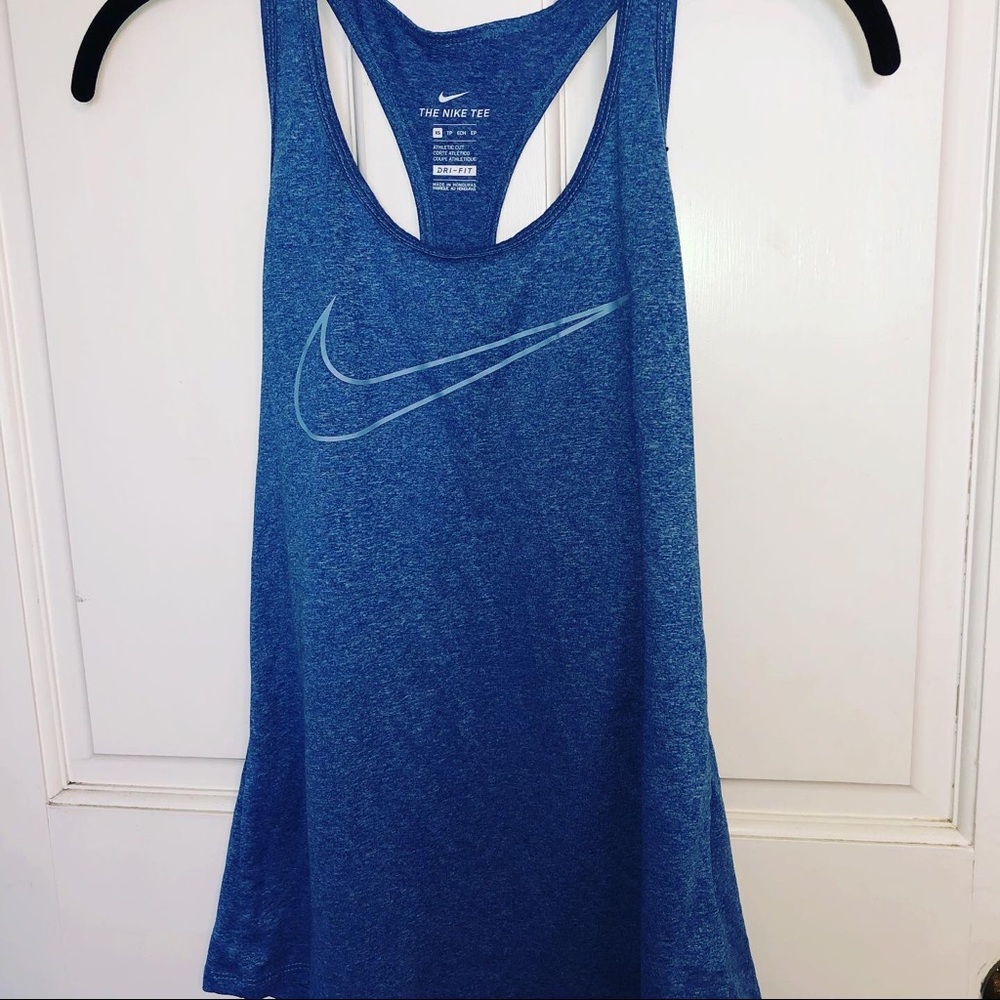 Nike workout tank